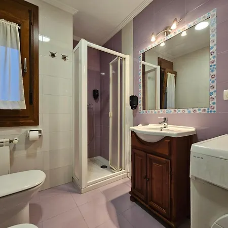 Vivienda Familiar Y Rurales La Branela * Tapia De Casariego