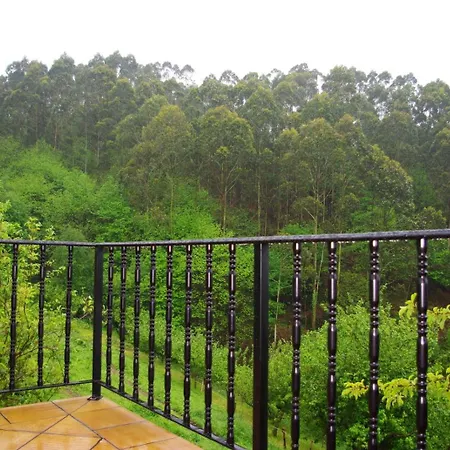 Vivienda Familiar Y Rurales La Branela Tapia De Casariego